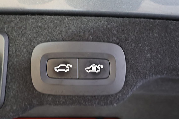 Volvo S90 17 of 25