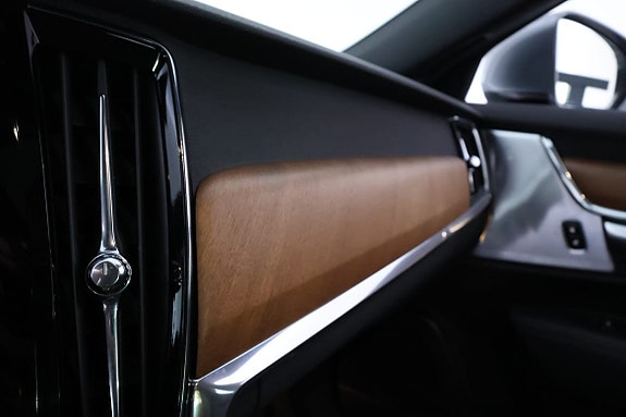 Volvo S90 22 of 25