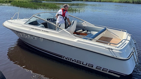 Nimbus 22 DC -90 / Volvo Penta 5,0 GXI 270 hk -06