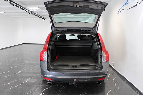 Volvo V50 6 of 12