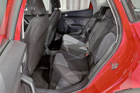 Seat Arona 13 of 13