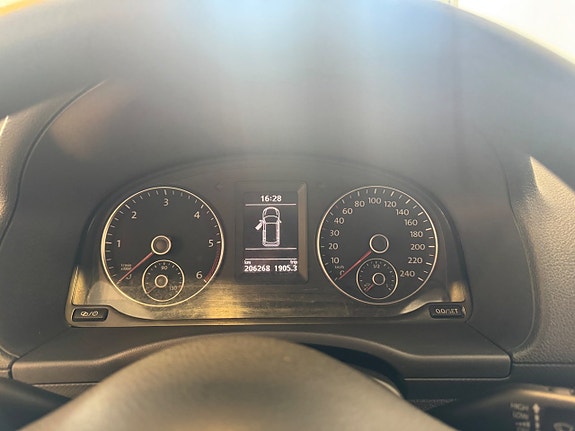 Volkswagen Caddy Maxi 6 of 8