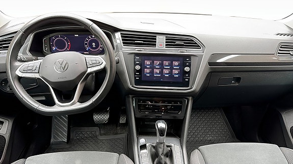 Volkswagen Tiguan 10 of 14