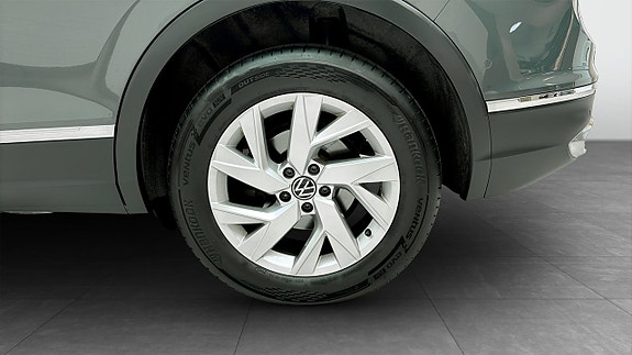 Volkswagen Tiguan 6 of 14