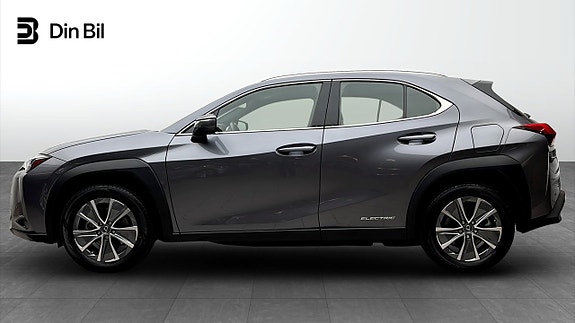 Lexus UX300e 2 of 12