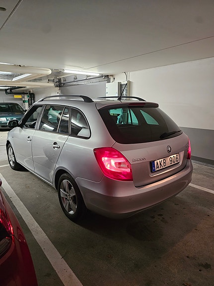 Skoda Fabia 2 of 7