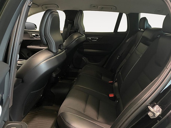 Volvo V60 10 of 22