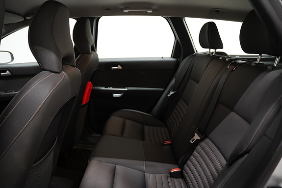 Volvo V50 13 of 15