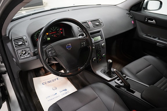 Volvo V50 5 of 15