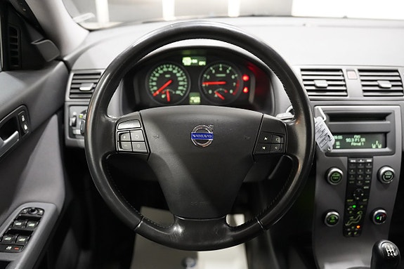 Volvo V50 9 of 15