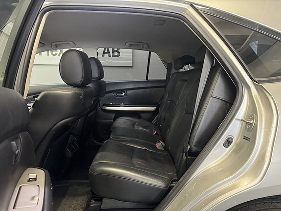 Lexus RX400h 9 of 16