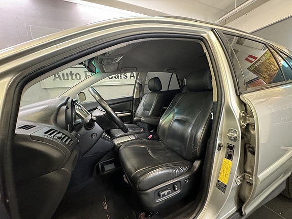 Lexus RX400h 7 of 16