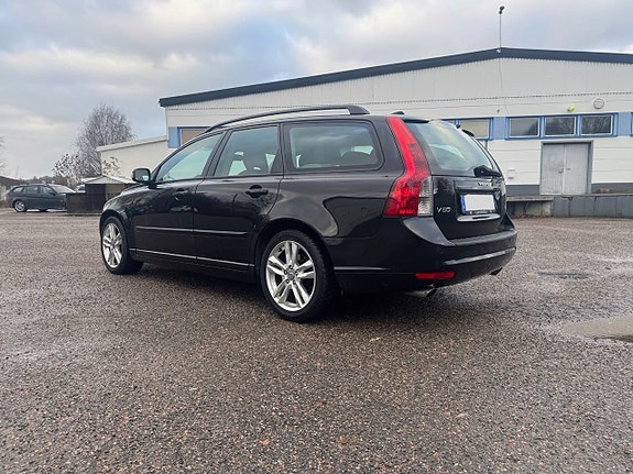 Volvo V50 5 of 6