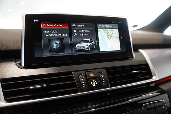 BMW 225xe 9 of 15