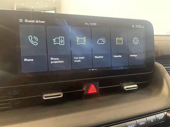 Hyundai Ioniq 5 10 of 12