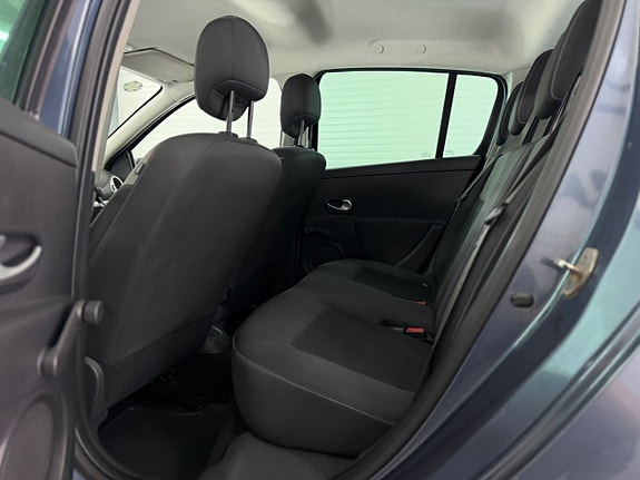 Renault Clio 13 of 22