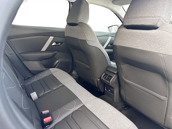 Citroen C4 X 14 of 17