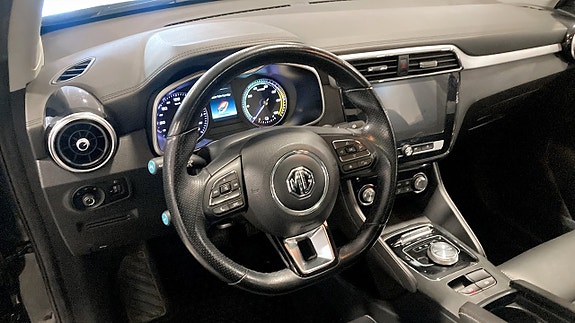 MG ZS 5 of 9
