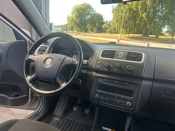 Skoda Fabia 10 of 16