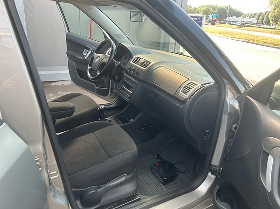 Skoda Fabia 8 of 16