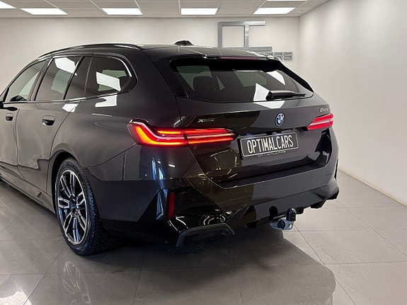 BMW 530e 17 of 18
