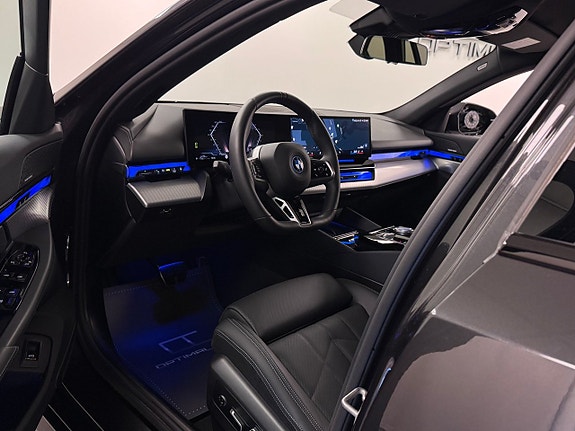 BMW 530e 3 of 18