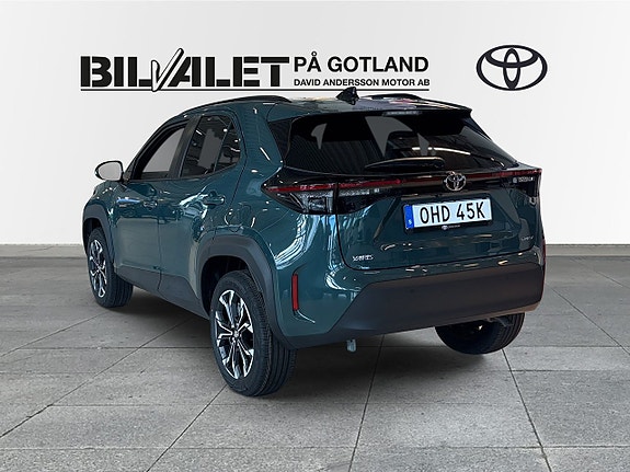 Toyota Yaris Cross 2 of 11