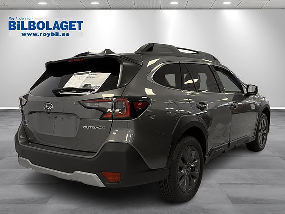 Subaru Outback 3 of 9