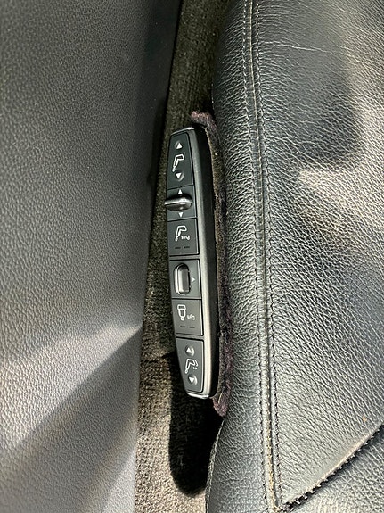 Mercedes-Benz CLS350 10 of 12
