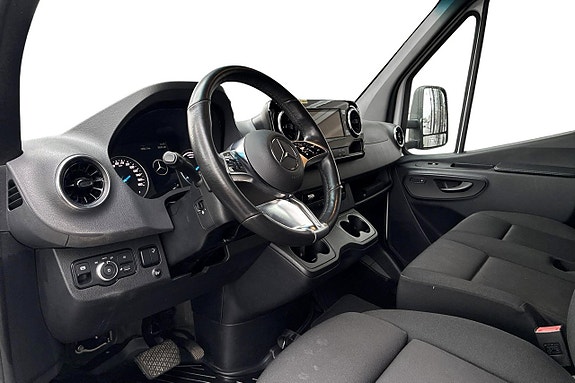 Mercedes-Benz eSprinter 420 7 of 13