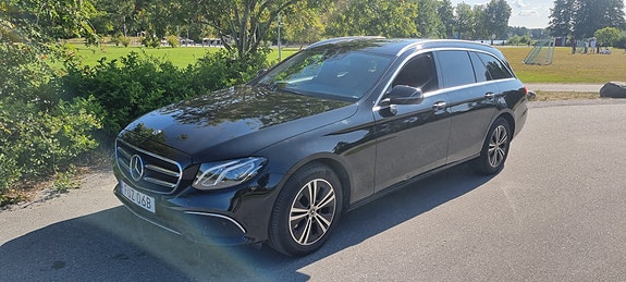 Mercedes-Benz E220 6 of 6