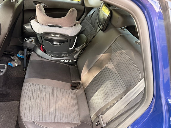 Opel Astra 8 of 18