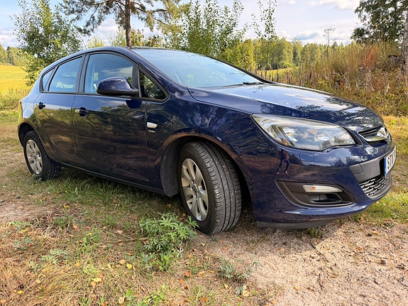 Opel Astra 2 of 18