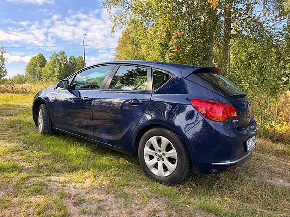 Opel Astra 3 of 18