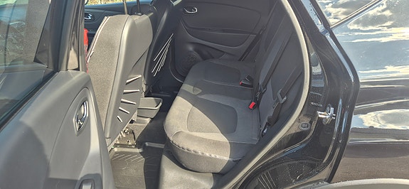 Renault Captur 15 of 17