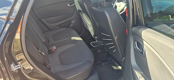 Renault Captur 14 of 17