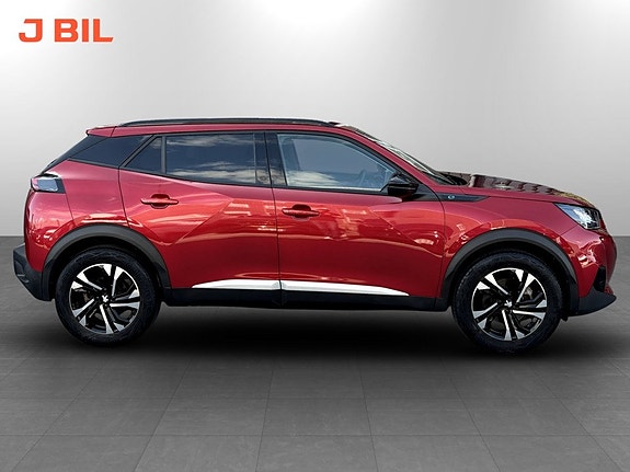 Peugeot e-2008 14 of 16