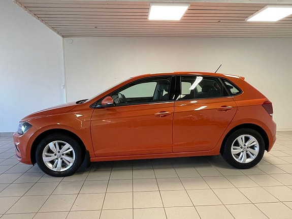 Volkswagen Polo 2 of 6