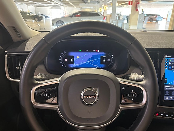 Volvo V90 8 of 20
