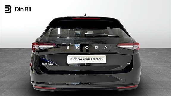 Skoda Superb 4 of 12