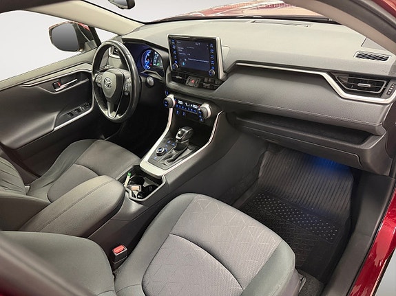 Toyota RAV4 14 of 21