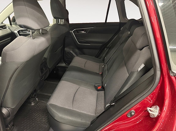 Toyota RAV4 13 of 21