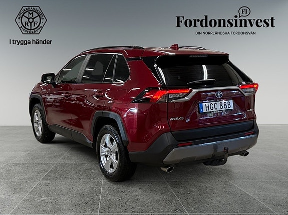 Toyota RAV4 5 of 21
