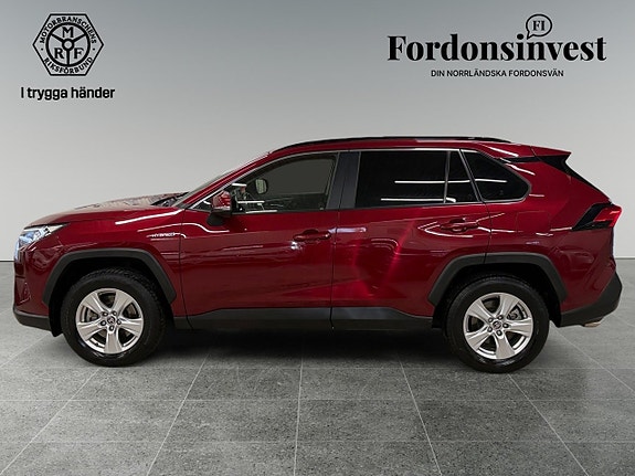 Toyota RAV4 4 of 21