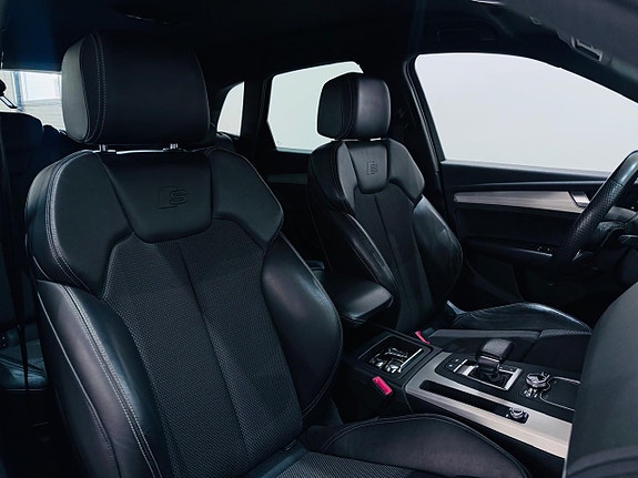 Audi Q5 6 of 30