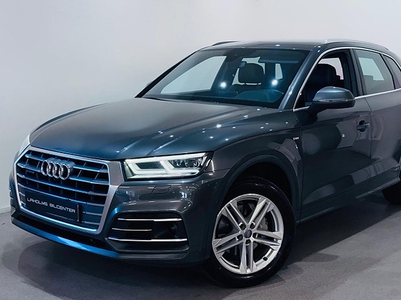 Audi Q5 2 of 30