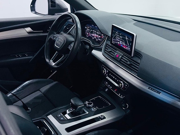 Audi Q5 5 of 30