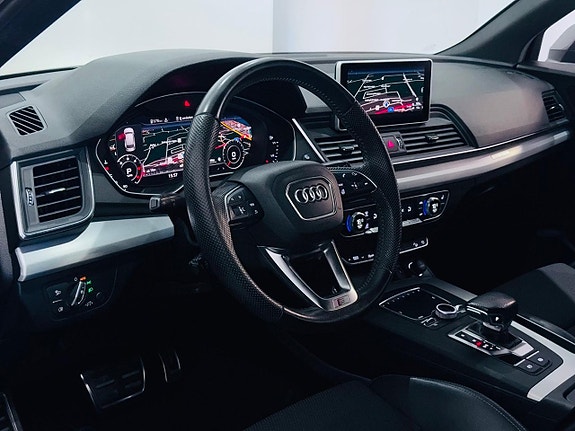 Audi Q5 10 of 30