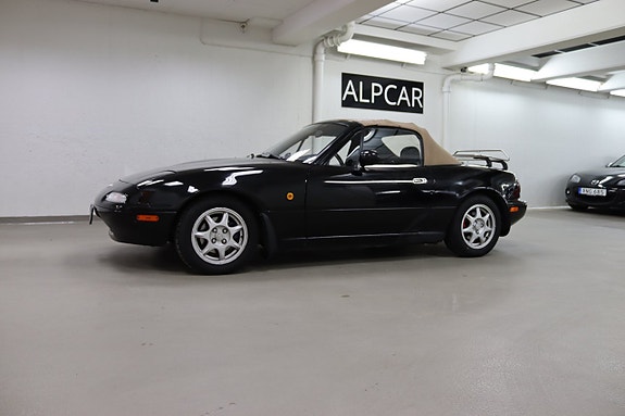 Mazda MX-5 2 of 14