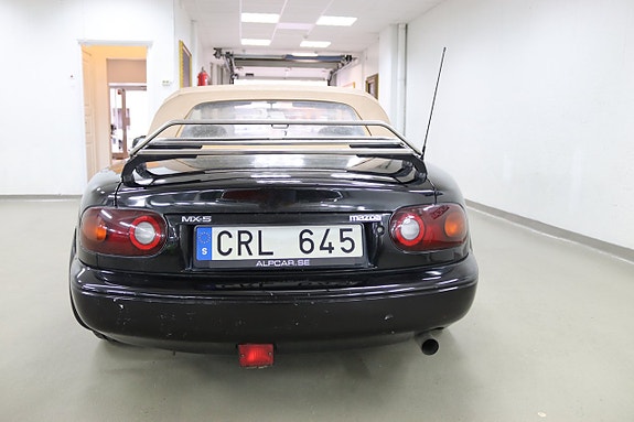 Mazda MX-5 7 of 14